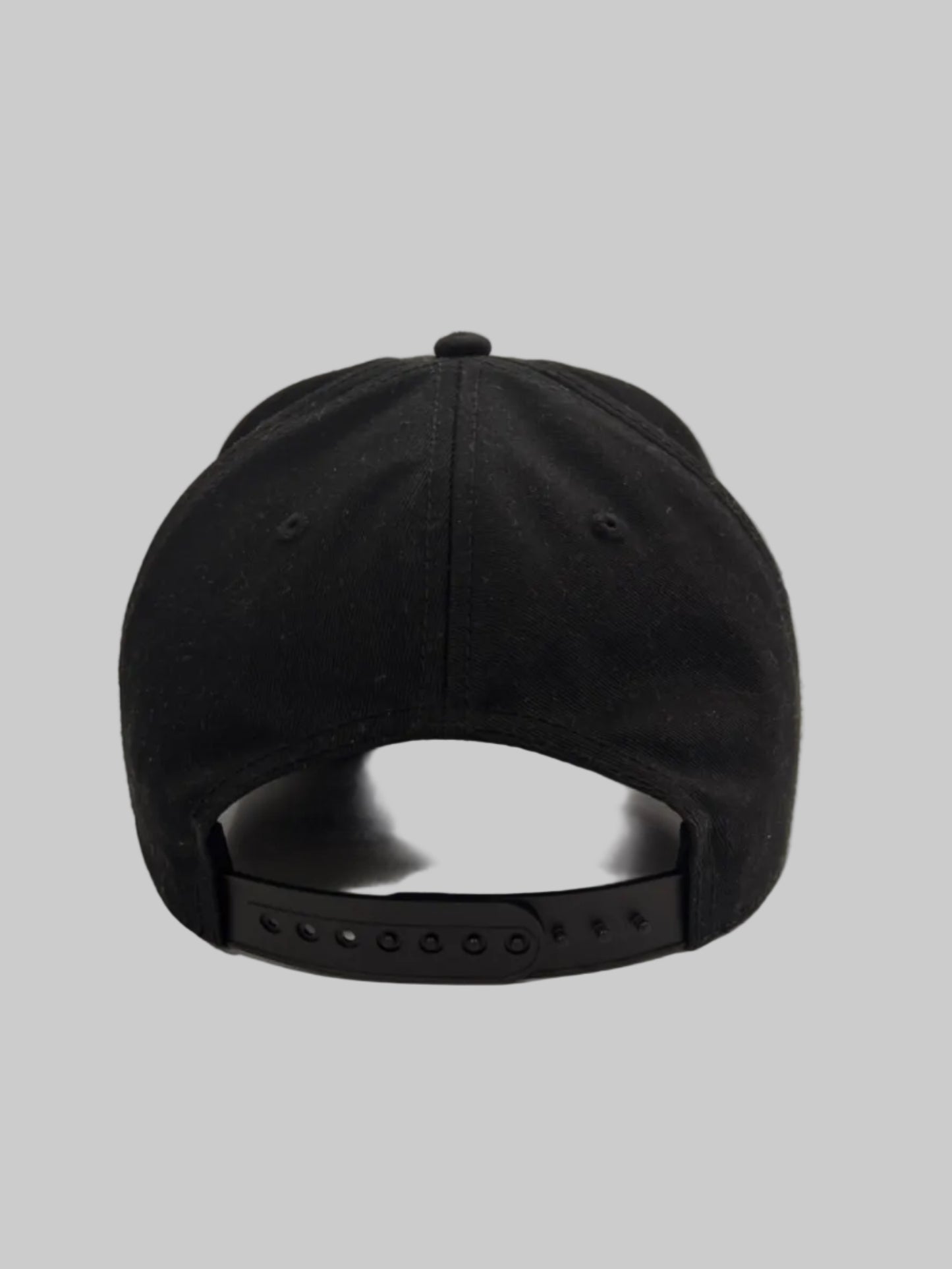 GYMEEZ - Embroidered Snap Back: Black / Red